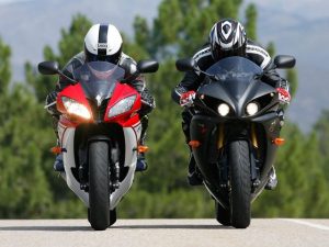 comparativa yamaha r1 vs r6 cual es la moto mas rapida