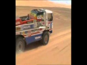 emocionante competencia de camiones en el desafiante rally dakar