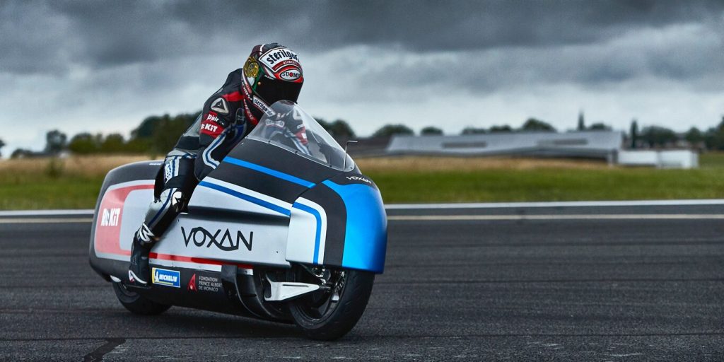 la moto mas rapida del mundo cual alcanza los 400 km h