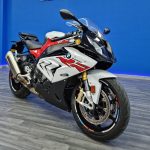 Moto BMW 1000RR: ¡Conviértete en el dueño de la carretera al mejor precio!